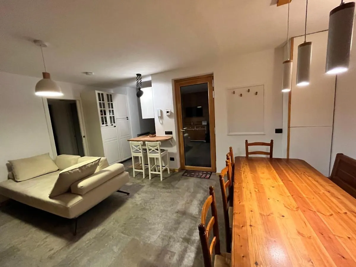 Apartment Baitel De Sot E Sura - Appartamenti Gromo