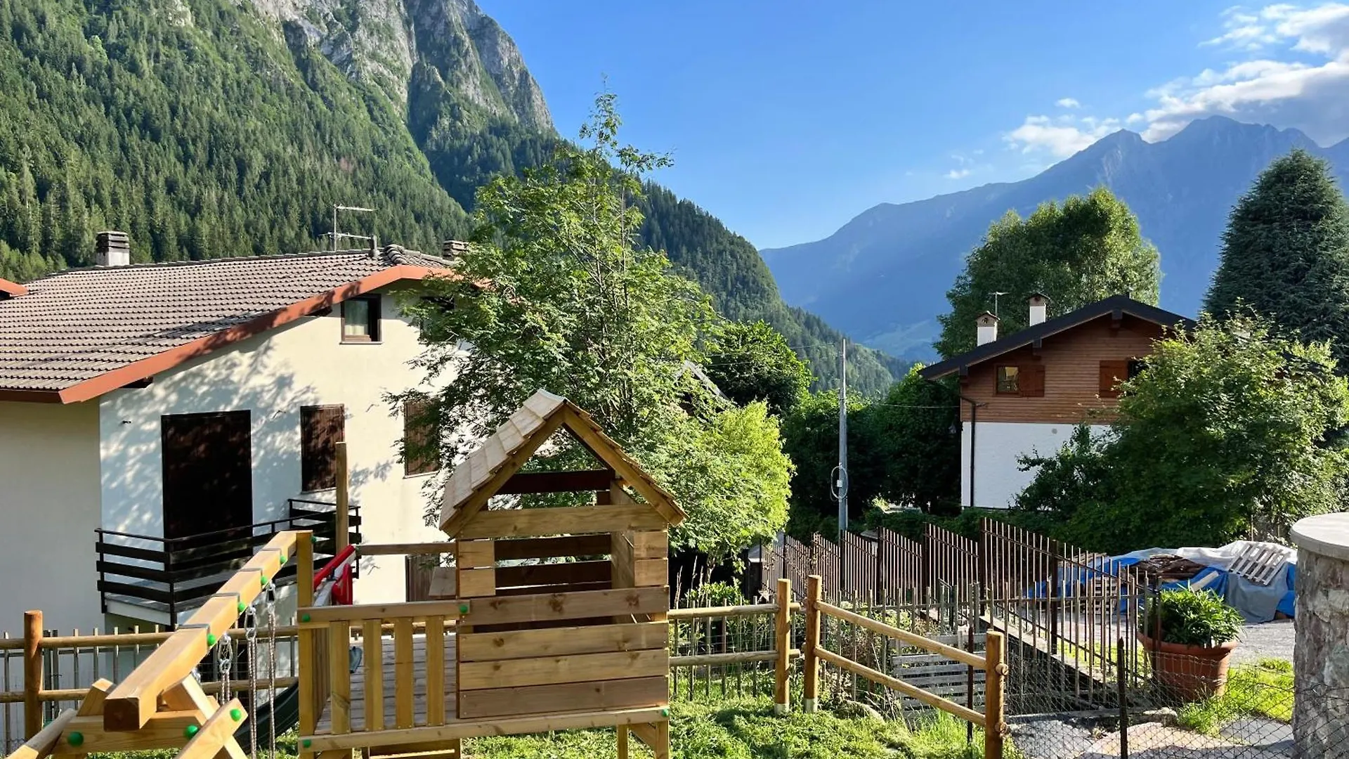 Baitel De Sot E Sura - Appartamenti Gromo 0*,